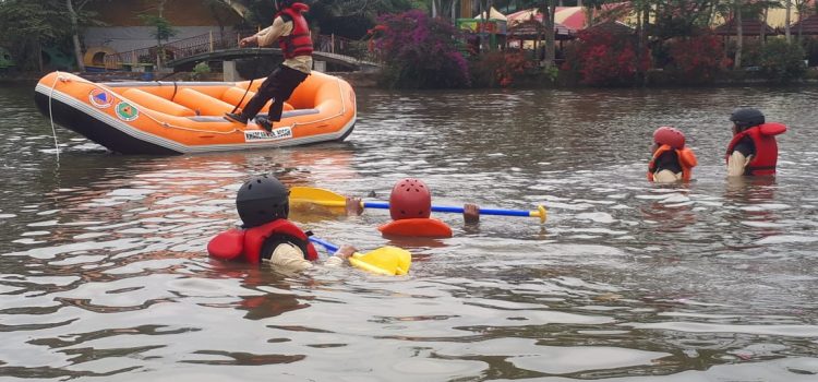 Pelatihan Water Rescue BPBD Kabupaten Bogor Pelatihan Water Rescue BPBD Kabupaten Bogor