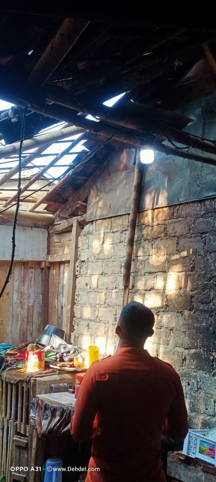 Angin Kencang Rusakkan Rumah di Desa Pasir Angin Kecamatan Megamendung