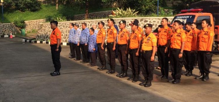 Upacara Pengibaran Bendera tanggal 17 Jan 2020 di Lingkup BPBD Kabupaten Bogor Upacara Pengibaran Bendera tanggal 17 Jan 2020 di Lingkup BPBD Kabupaten Bogor