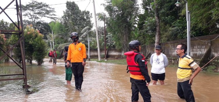 Banjir dan bencana beruntun di tengah cuaca ekstrem, ‘Menurut pemerintah itu anomali cuaca, kami menyebutnya krisis iklim’