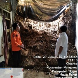 2 Unit Rumah Warga Rusak Akibat Tanah longsor di Kecamatan Nanggung