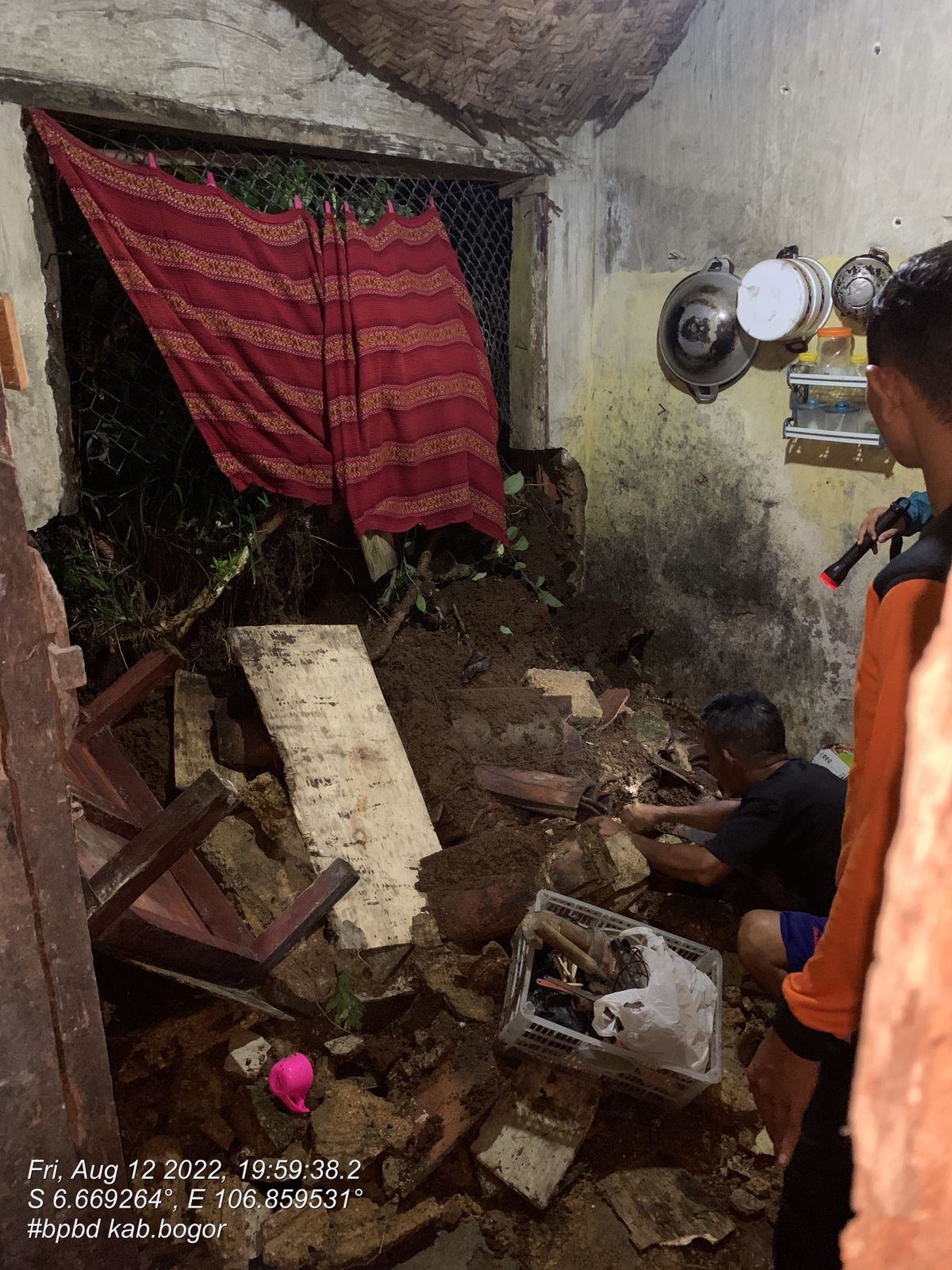 Bencana Alam 2022 104 Orang Meninggal, Hampir 2,5 Juta Jiwa Mengungsi