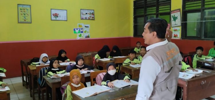 Menyelenggarakan Satuan Pendidikan Aman Bencana di SDN 03 Pabuaran Cibinong