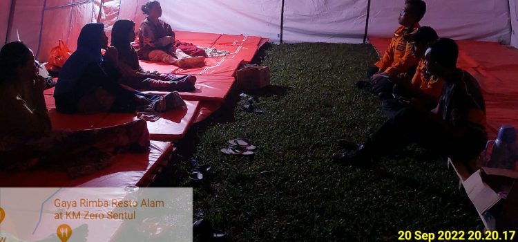 Anggota Team TRC BPBD Kabupaten Bogor Melakukan Pemantauan Situasi dan Kondisi Warga Bojong Koneng Babakan Madang