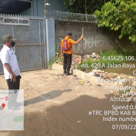 BPBD Kabupaten Bogor Melakukan Pengecekan di Kali Cimpaen Pasca Banjir Beberapa Hari yang Lalu