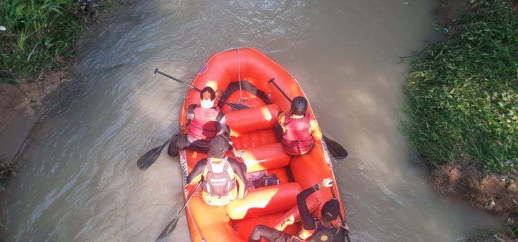 Hanyut Usai Tolong Teman di Sungai Cileungsi, Jasad Naufal Ditemukan di Jakarta
