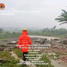 Anggota TRC BPBD Kabupaten Bogor telah Melaksanakan Pemantauan lokasi yang terdampak abrasi Sungai Cipamingkis